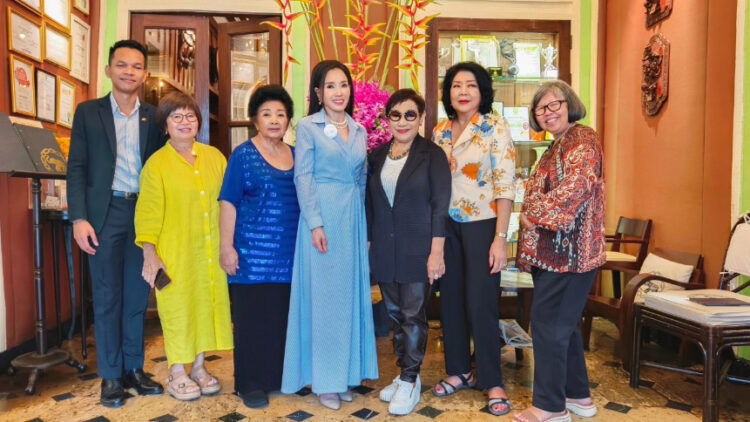Miss Universe 1965 Apasra Hongsakula Welcomed at Blue Elephant Sathorn